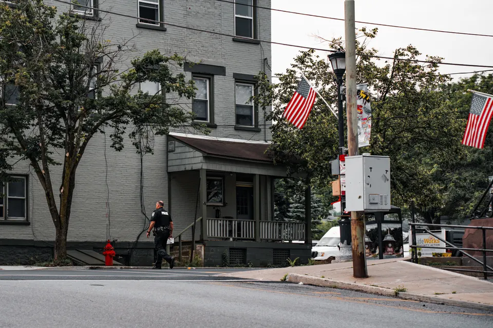 Sansom Park — towing service